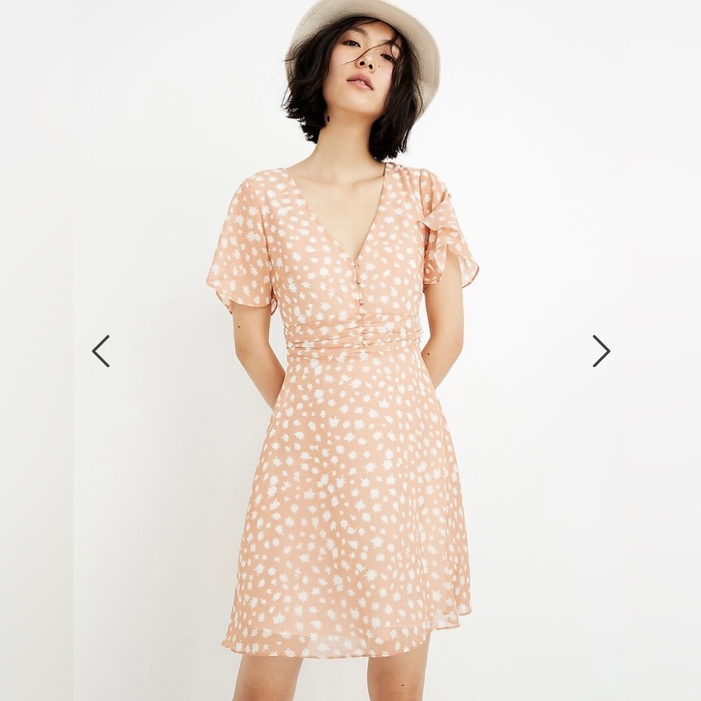 Madewell Peach Floral V-Neck Short Sleeve Dress